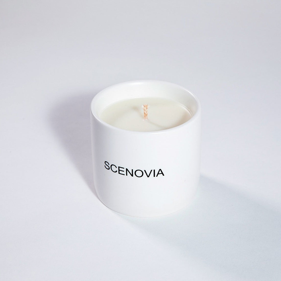 SCENOVIA The Florist soy candle, white background
